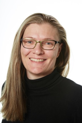 Annette Bak